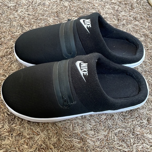 Nike slides - Picture 2 of 5